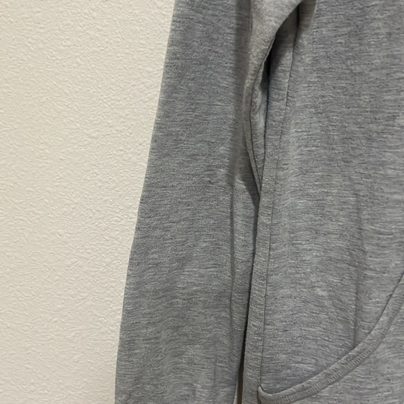 90 Degree By Reflex Gray Cowl Neck Sweatshirt - Picture 5 of 9